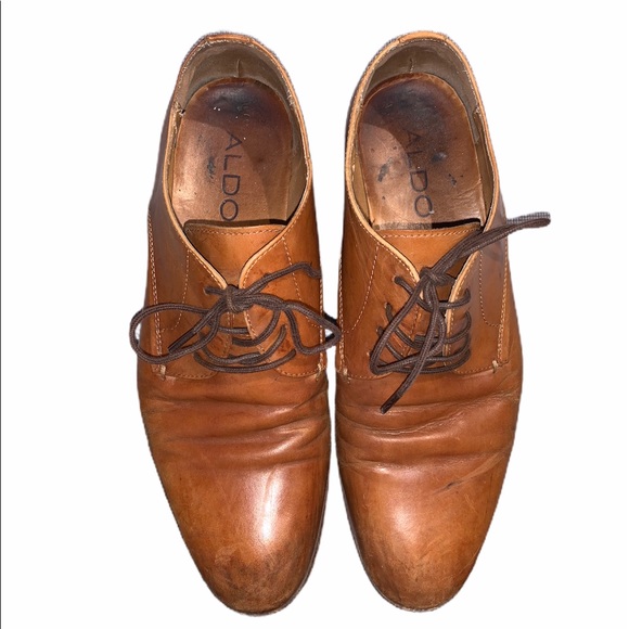 Tan Leather Men’s Dress Shoes - Picture 2 of 3